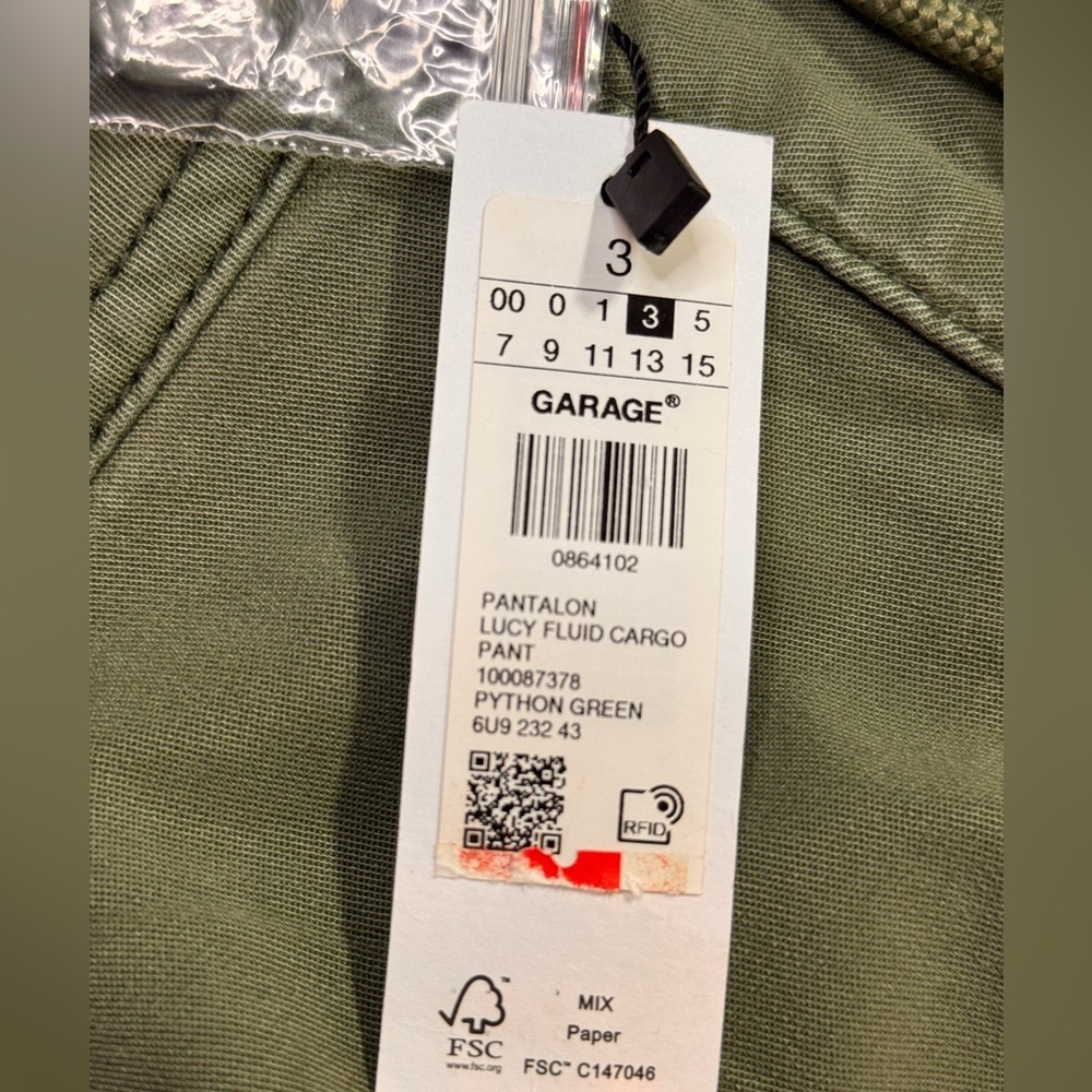 NWT Garage Lucy Fluid Cargo Pant in Python Green, Size 3 - Picture 4 of 10